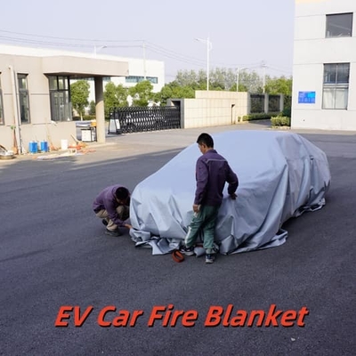 Gray Fiberglass EV Fire Blanket Resists 1000°C High Temperature